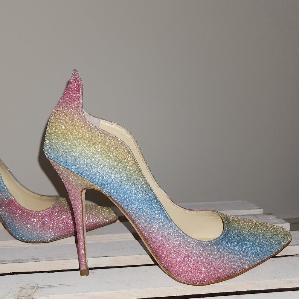 Jessica Simpson pumps